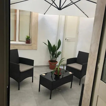 La Casa Di Vincenzo Apartment *